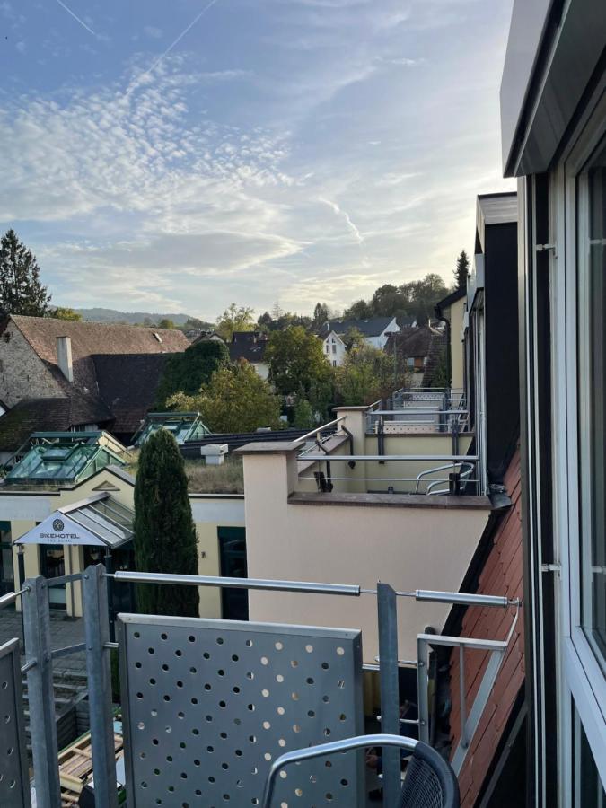 Bike- Und Ferienhotel Freiburg Merzhausen Exterior foto